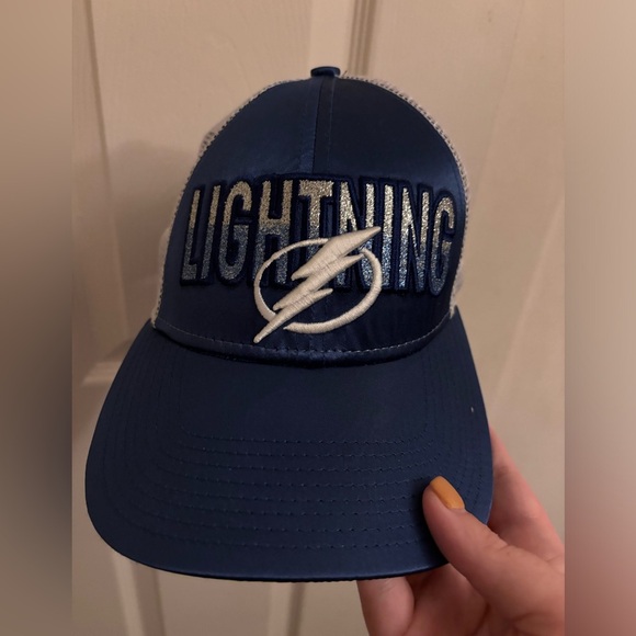 Tampa Bay Lightning baseball cap​ - Picture 2 of 5